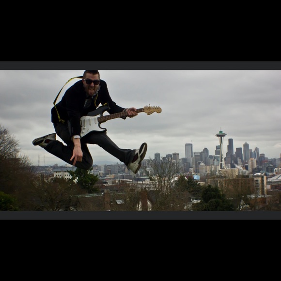 Threadsworth A., Benjamin - Picture 15 of 16